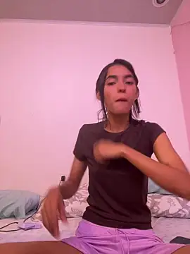 mia honeyy  online show from June 2, 2026, 4:36 am