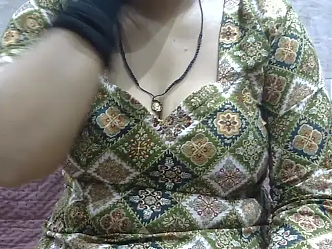 Snapshot of hey_darling_ chatting on July 14, 2026, 3:29 pm hey darling online show from July 14, 2026, 3:29 pm
