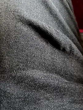 Snapshot of Singlemaleforcouples chatting on January 22, 2025, 2:03 pm Singlemaleforcouples online show from January 22, 2025, 2:03 pm