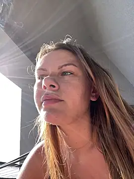 MonoGirl online show from June 26, 2026, 7:35 am