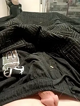 Mstrdstrctn7 online show from January 12, 2026, 2:33 pm