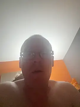 Palered online show from July 12, 2026, 3:30 am