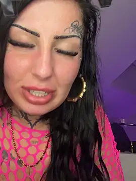 Snapshot of Arabella05 chatting on June 9, 2026, 11:49 pm Arabella05 online show from June 9, 2026, 11:49 pm