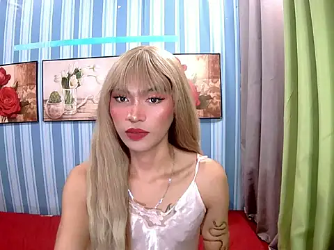 Snapshot of precious_fun chatting on June 6, 2026, 5:39 pm precious fun online show from June 6, 2026, 5:39 pm