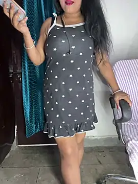 MODEL-21 online show from June 27, 2026, 12:33 pm