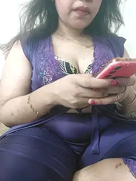Snapshot of Hot_Girl_2580 chatting on July 3, 2026, 3:18 pm Hot Girl 2580 online show from July 3, 2026, 3:18 pm