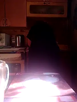 Snapshot of oksana72 chatting on September 14, 2025, 6:01 am oksana72 online show from September 14, 2025, 6:01 am