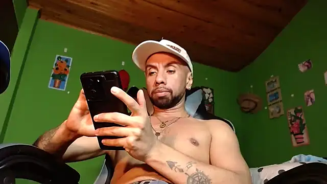 Arian Pervert online show from February 15, 2025, 5:07 pm