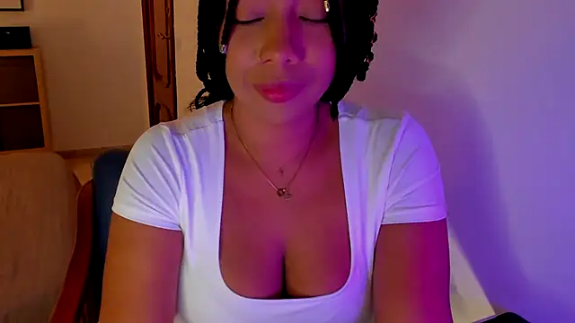 Snapshot of NicolePasqualott chatting on September 26, 2025, 9:30 pm NicolePasqualott online show from September 26, 2025, 9:30 pm