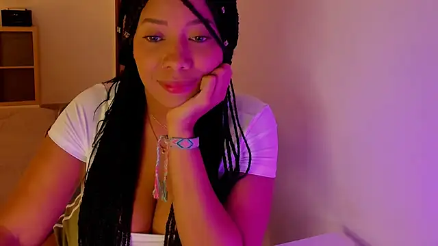 Snapshot of NicolePasqualott chatting on October 13, 2025, 8:09 pm NicolePasqualott online show from October 13, 2025, 8:09 pm