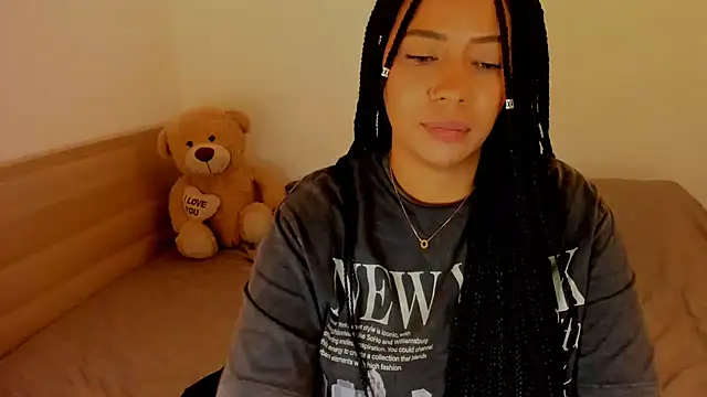 Snapshot of NicolePasqualott chatting on November 3, 2025, 8:43 pm NicolePasqualott online show from November 3, 2025, 8:43 pm