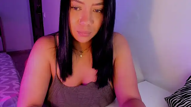 NicolePasqualott online show from May 14, 2026, 6:37 pm