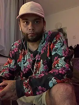 KeanuIsCrimi online show from July 4, 2026, 2:40 am