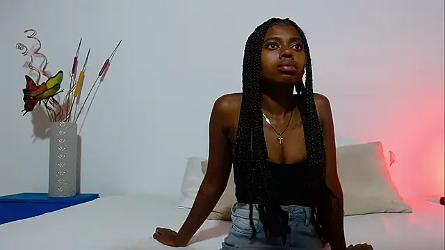 AmaraBennett online show from June 17, 2026, 9:16 pm