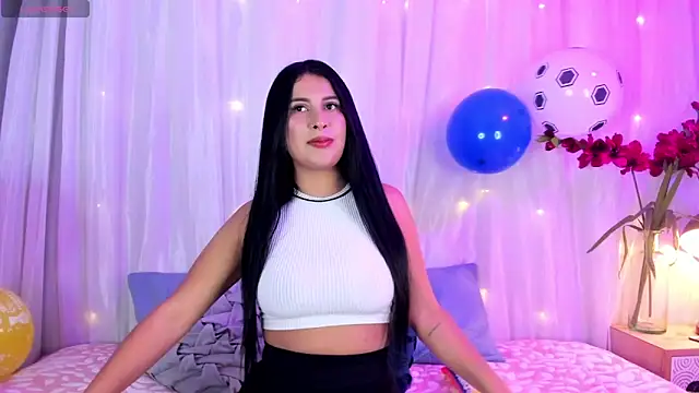 Snapshot of danaee_shy chatting on June 17, 2026, 9:27 pm danaee shy online show from June 17, 2026, 9:27 pm