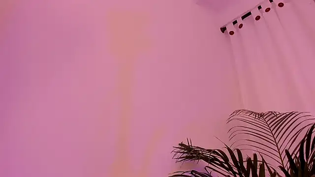 Snapshot of scarlet_boobs01 chatting on July 1, 2026, 11:45 am scarlet boobs01 online show from July 1, 2026, 11:45 am