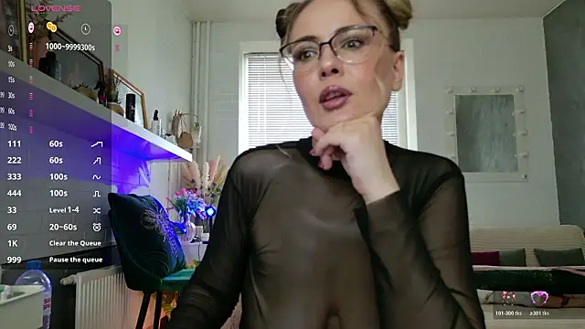 Snapshot of BeautyeyesLovely chatting on February 21, 2026, 7:20 am BeautyeyesLovely online show from February 21, 2026, 7:20 am