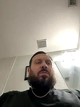HotMiamiGuy online show from November 4, 2025, 4:22 am