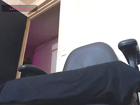 WOLFMONSTERDICK online show from June 6, 2026, 2:27 am