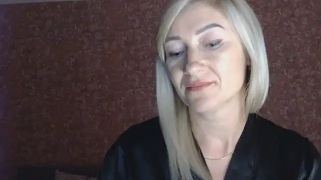 moonlightAnna online show from July 11, 2026, 11:50 pm