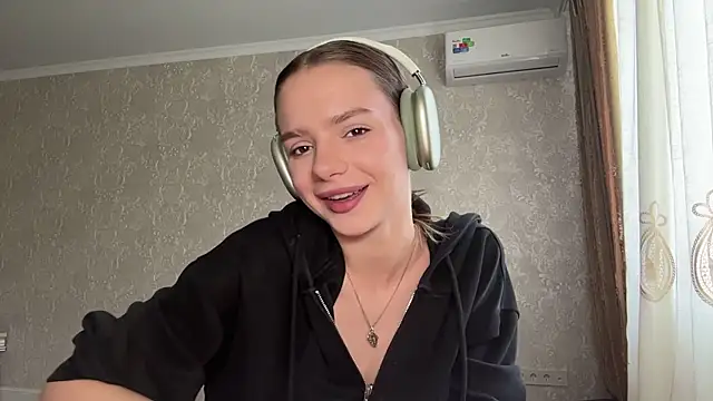 DorianRamsden online show from July 7, 2026, 7:23 am