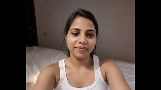 Sundarritu82 online show from July 5, 2026, 8:54 am