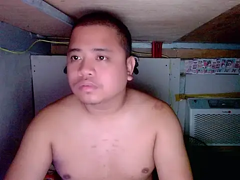 Snapshot of Jhunnieboy chatting on July 1, 2026, 7:02 pm Jhunnieboy online show from July 1, 2026, 7:02 pm