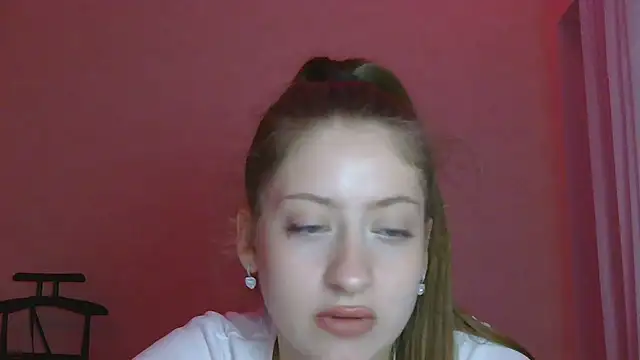Snapshot of emilyyboo chatting on July 9, 2026, 10:03 pm emilyyboo online show from July 9, 2026, 10:03 pm