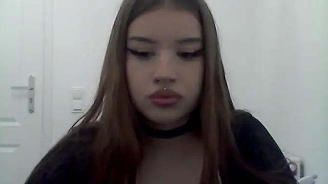 MollyHotTeen online show from July 10, 2026, 2:30 pm