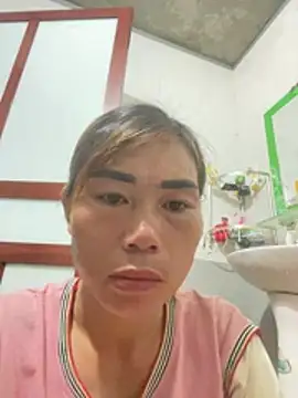Snapshot of quyquy01 chatting on July 14, 2026, 8:47 pm quyquy01 online show from July 14, 2026, 8:47 pm