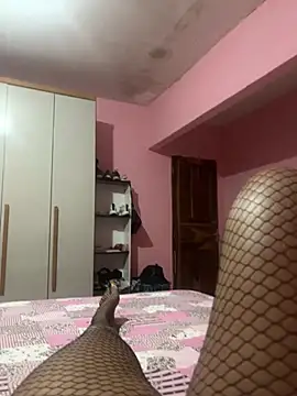 Snapshot of lhunaria chatting on July 8, 2026, 2:38 am lhunaria online show from July 8, 2026, 2:38 am