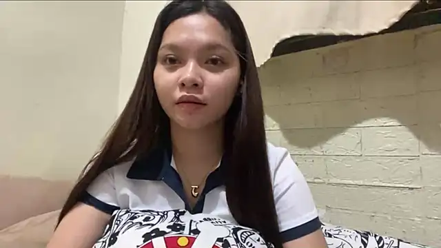 SandeeKrystofiak online show from July 15, 2026, 2:44 pm