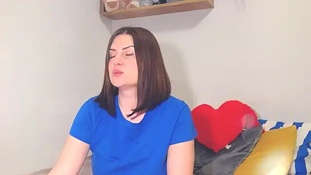 alisenties online show from February 16, 2025, 6:10 pm