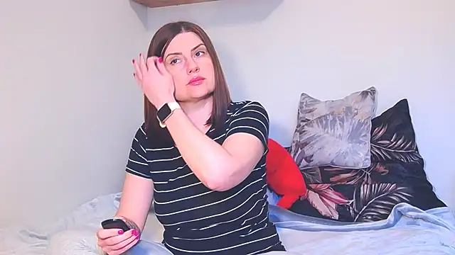 alisenties online show from March 21, 2025, 3:46 pm