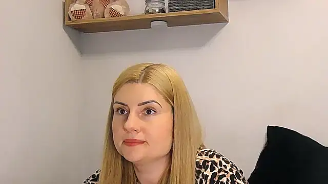alisenties online show from May 27, 2026, 2:25 pm