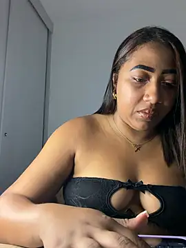 Snapshot of Candymorena_sexyyy chatting on July 17, 2026, 4:52 am Candymorena sexyyy online show from July 17, 2026, 4:52 am