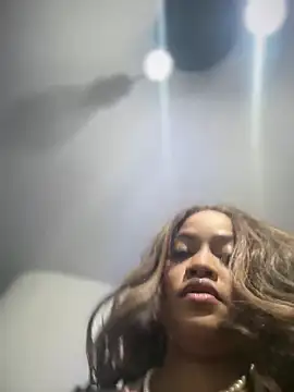 riri brunnete online show from March 1, 2026, 4:03 am