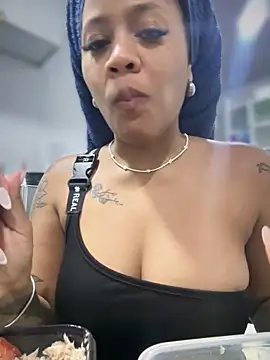 Snapshot of riri_brunnete chatting on April 17, 2026, 4:48 am riri brunnete online show from April 17, 2026, 4:48 am