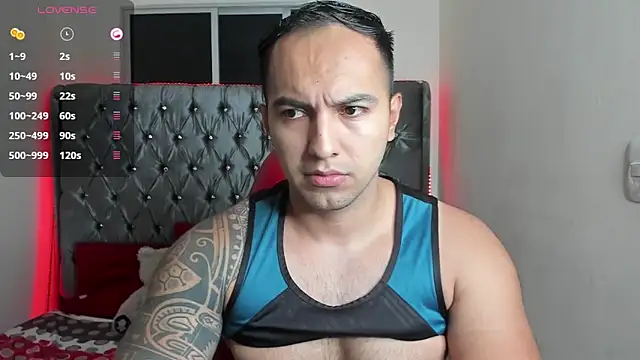 Snapshot of mrloganfuck1 chatting on April 23, 2026, 5:41 am mrloganfuck1 online show from April 23, 2026, 5:41 am