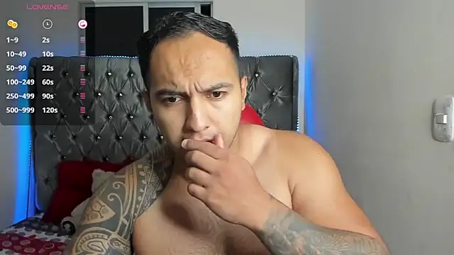 Snapshot of mrloganfuck1 chatting on April 27, 2026, 4:54 am mrloganfuck1 online show from April 27, 2026, 4:54 am