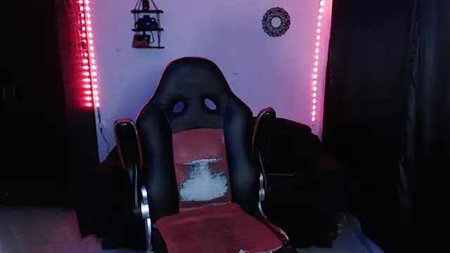 april simons2 online show from January 25, 2025, 10:19 am