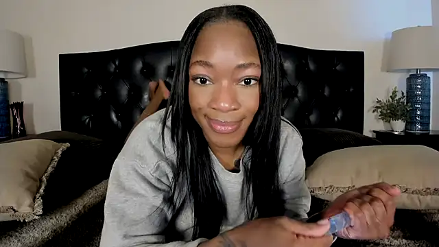 Snapshot of nicolesolace chatting on February 4, 2026, 10:04 pm nicolesolace online show from February 4, 2026, 10:04 pm