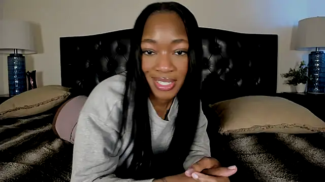 Snapshot of nicolesolace chatting on February 13, 2026, 10:06 pm nicolesolace online show from February 13, 2026, 10:06 pm