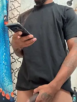 Snapshot of BigdaddyD1400 chatting on September 9, 2025, 5:40 am BigdaddyD1400 online show from September 9, 2025, 5:40 am