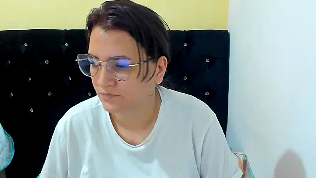 MARILYN GARCIA online show from December 30, 2024, 3:13 pm