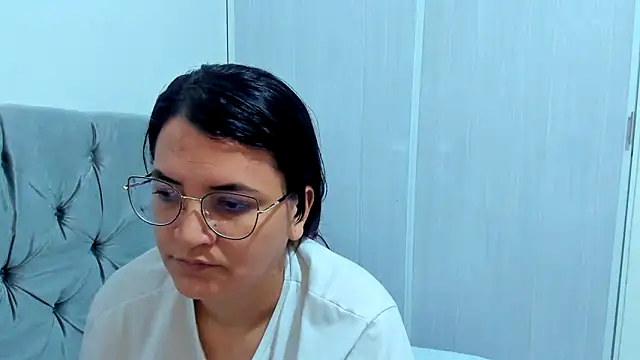 MARILYN GARCIA online show from January 21, 2025, 2:48 pm