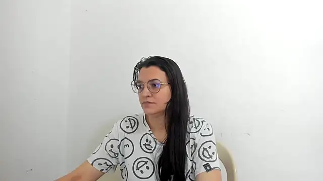 MARILYN GARCIA online show from September 10, 2025, 1:33 pm