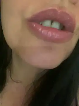 Azzurra1234 online show from December 8, 2024, 3:35 pm