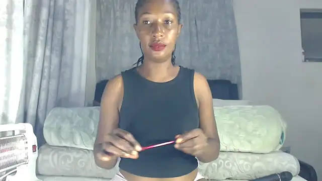 Snapshot of leanna23 chatting on April 19, 2026, 3:17 am leanna23 online show from April 19, 2026, 3:17 am