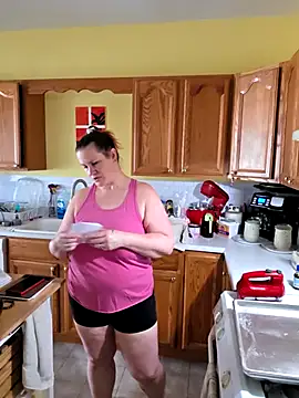 onlyhotbbw75 online show from April 16, 2026, 3:02 pm